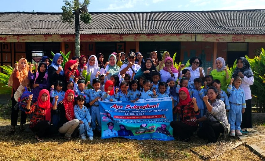 FOTO_BERSAMA_PIN_POLIO_DI_TK_DHARMA_WANITA_THUMNAIL